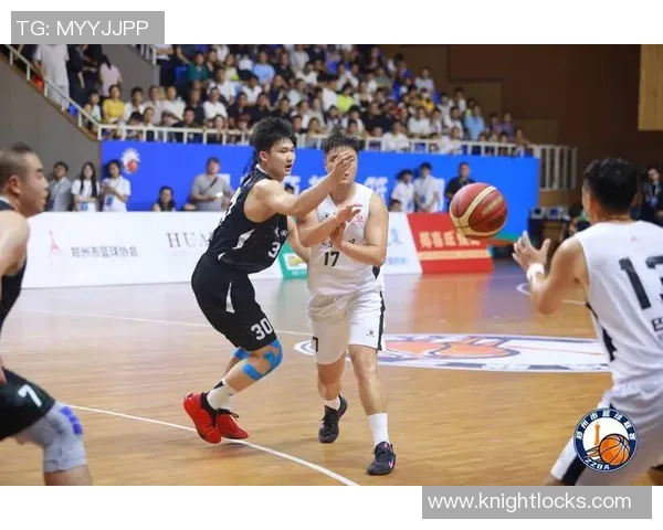 围绕联赛发展与未来趋势探讨国内外体育赛事的创新与竞争格局